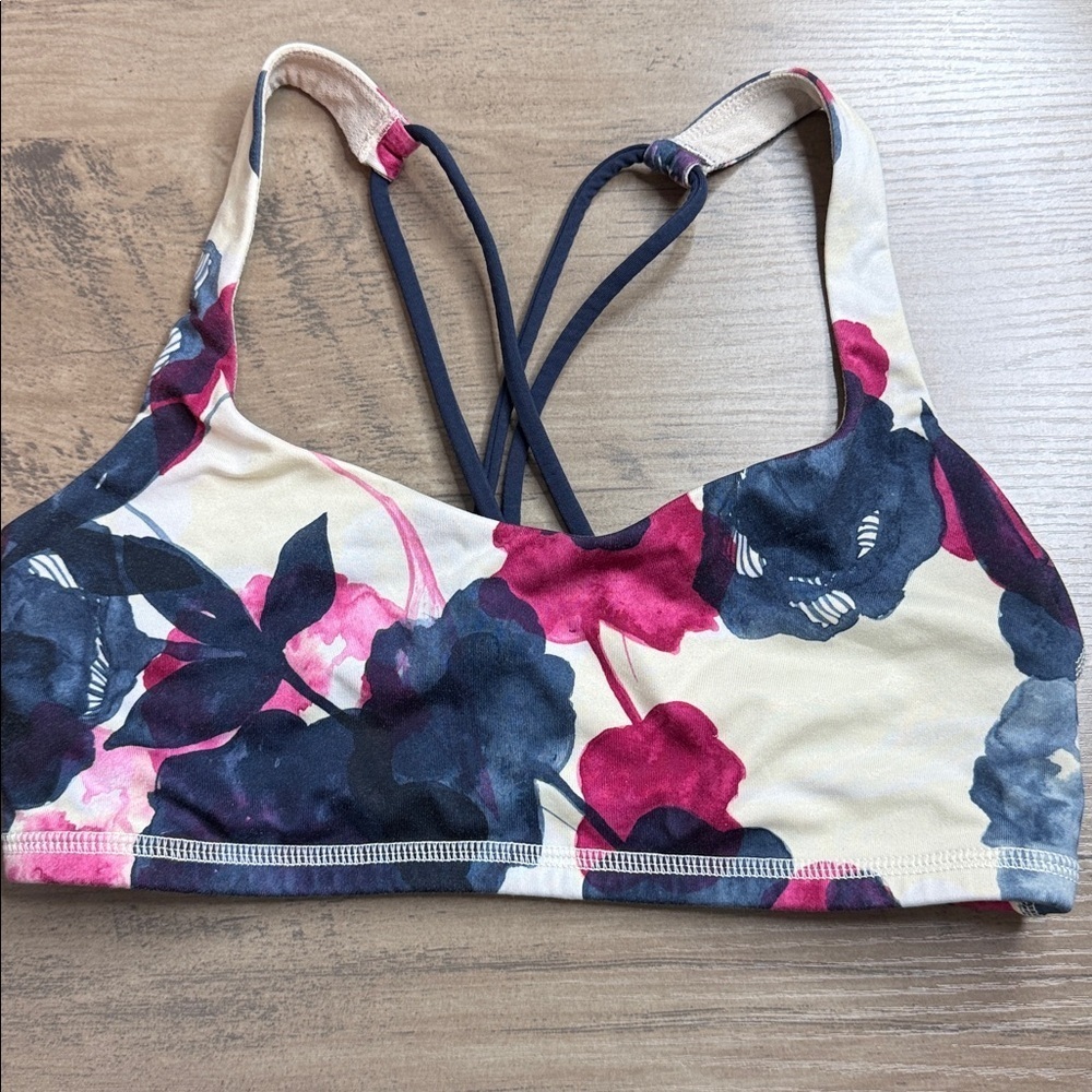 Lululemon - 4 - Floral Women's Sports Bra
